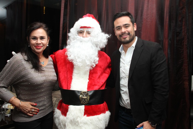 Christmas Night at Eau De Vie